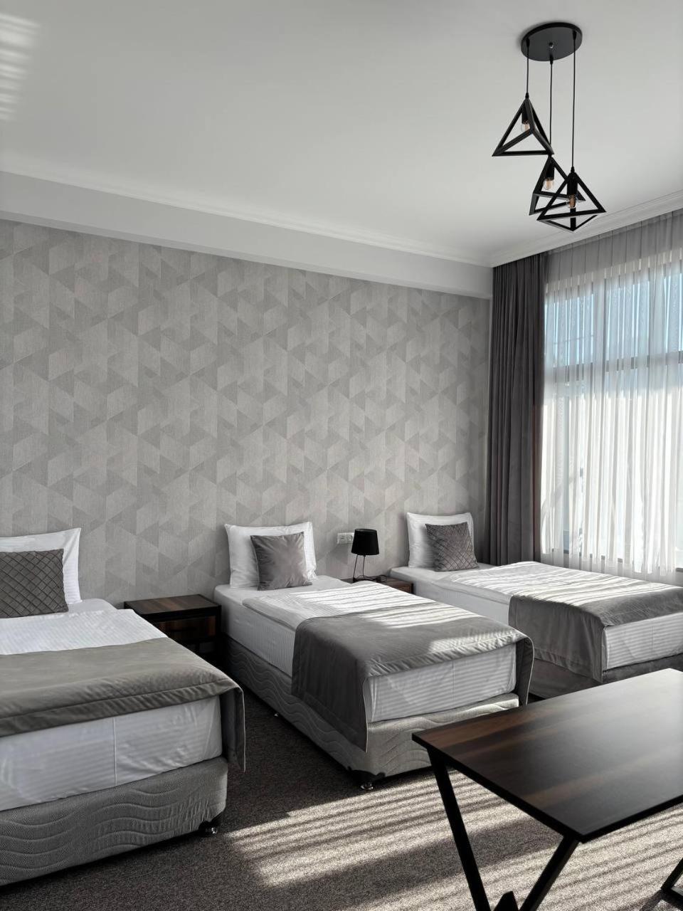 Bmg Hotel By Grigoryans Group Ґоріс Екстер'єр фото